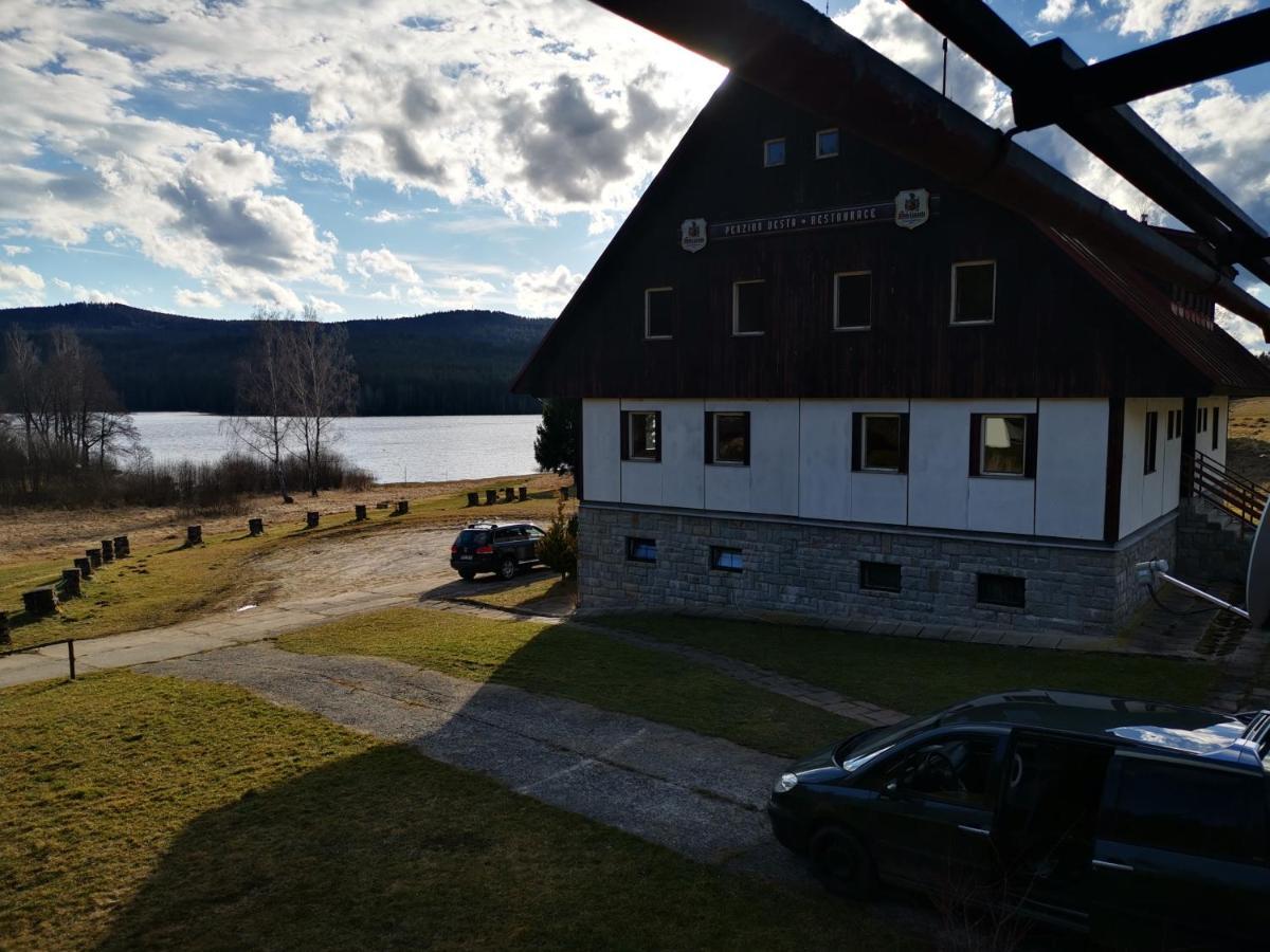 Penzion Tomy Na Plazi Hotel Frymburk Exterior photo