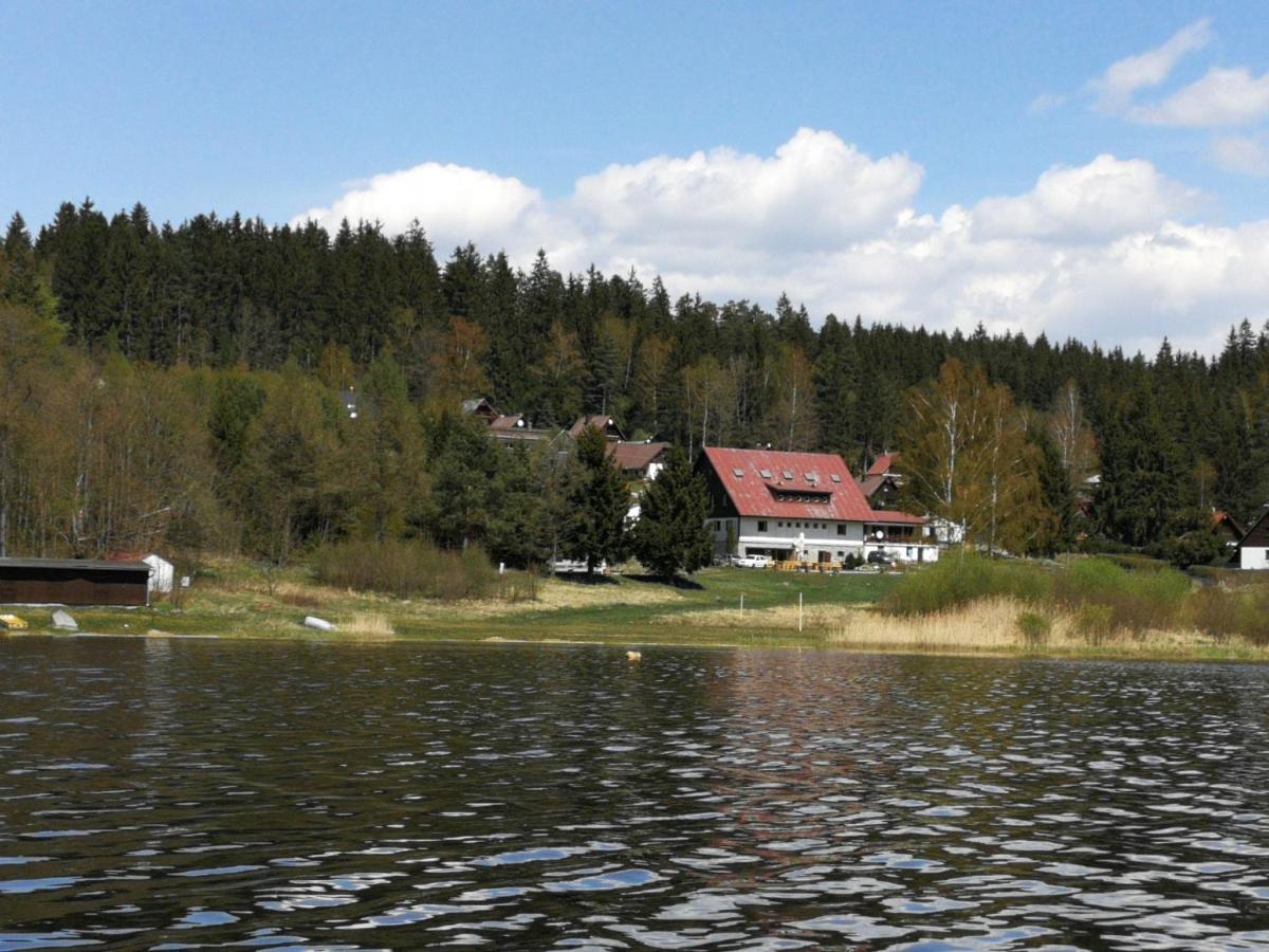 Penzion Tomy Na Plazi Hotel Frymburk Exterior photo
